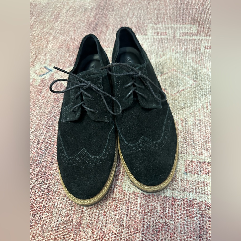 Ecco women’s black suede wingtip loafers size 39 8 - Picture 3 of 13